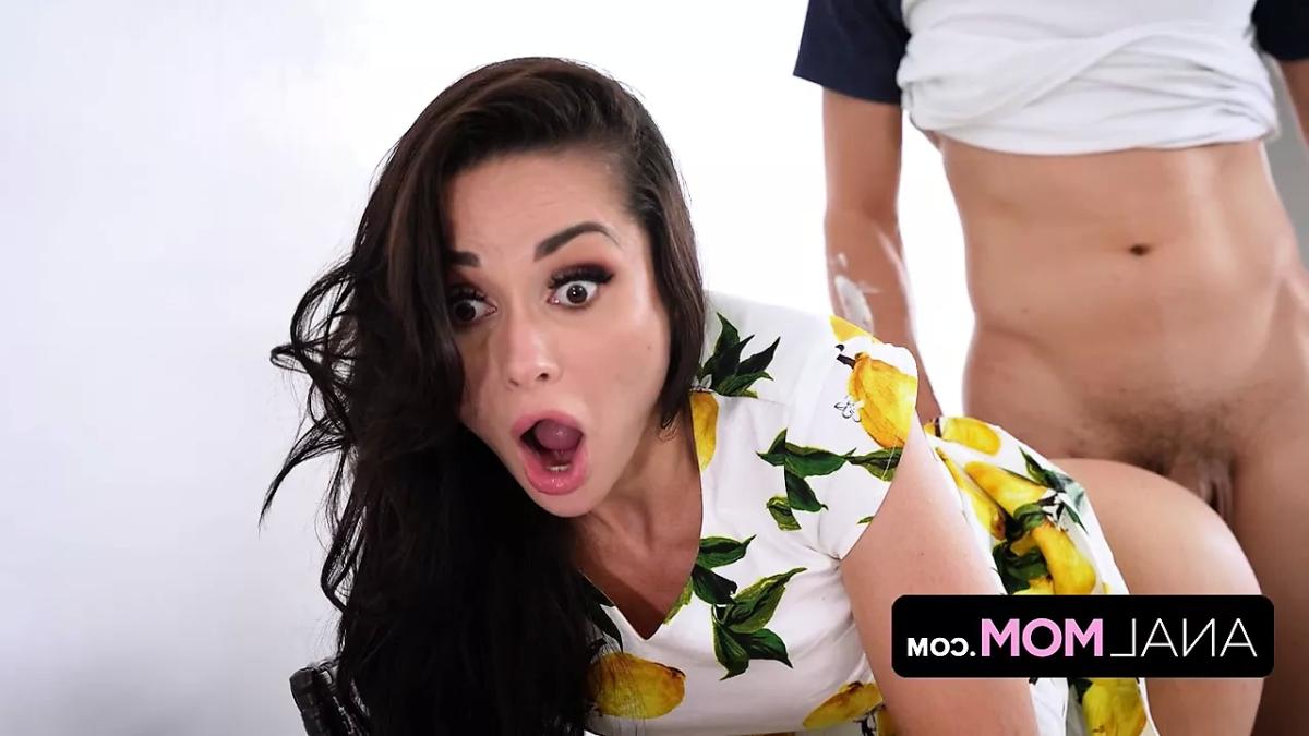 Esmer Hatun Boyacı Erkeğe Götünü Siktirdi